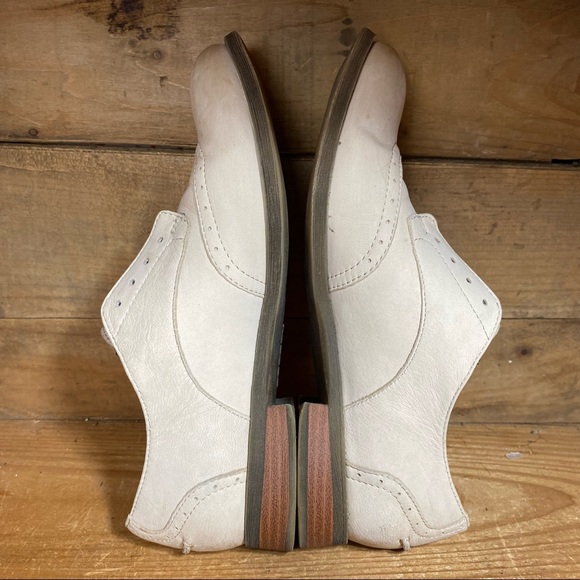 Sperry Victory Gill Beige Suede Leather Oxford Women’s Slip On Wingtips - Picture 7 of 8